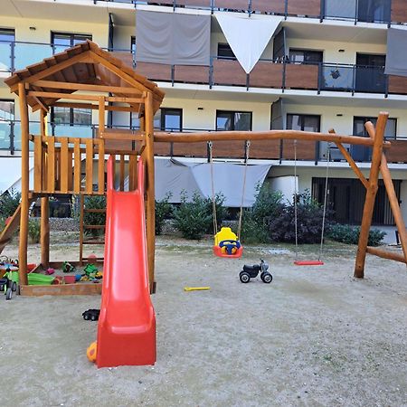 Taban Halifax Apartment - City Center & Free Parking Nitra Luaran gambar