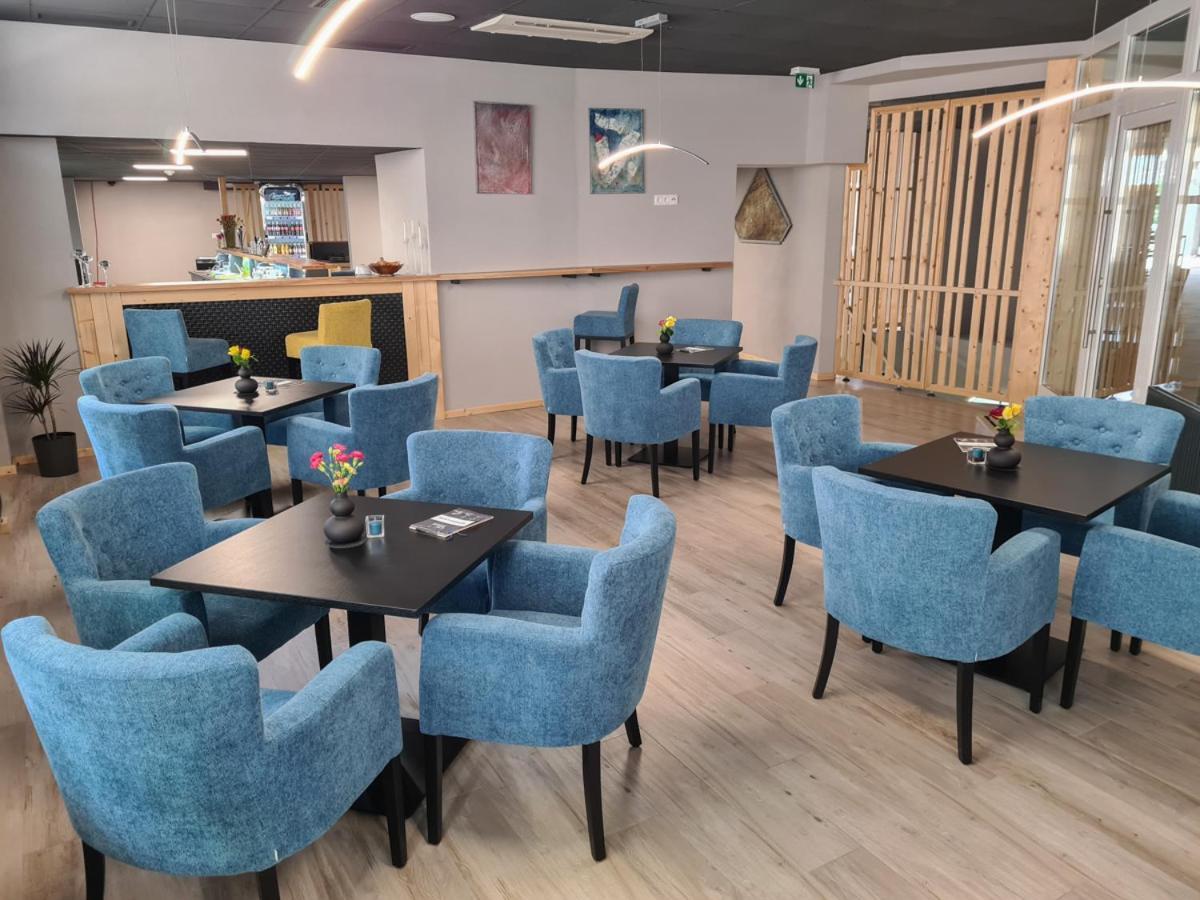 Taban Halifax Apartment - City Center & Free Parking Nitra Luaran gambar